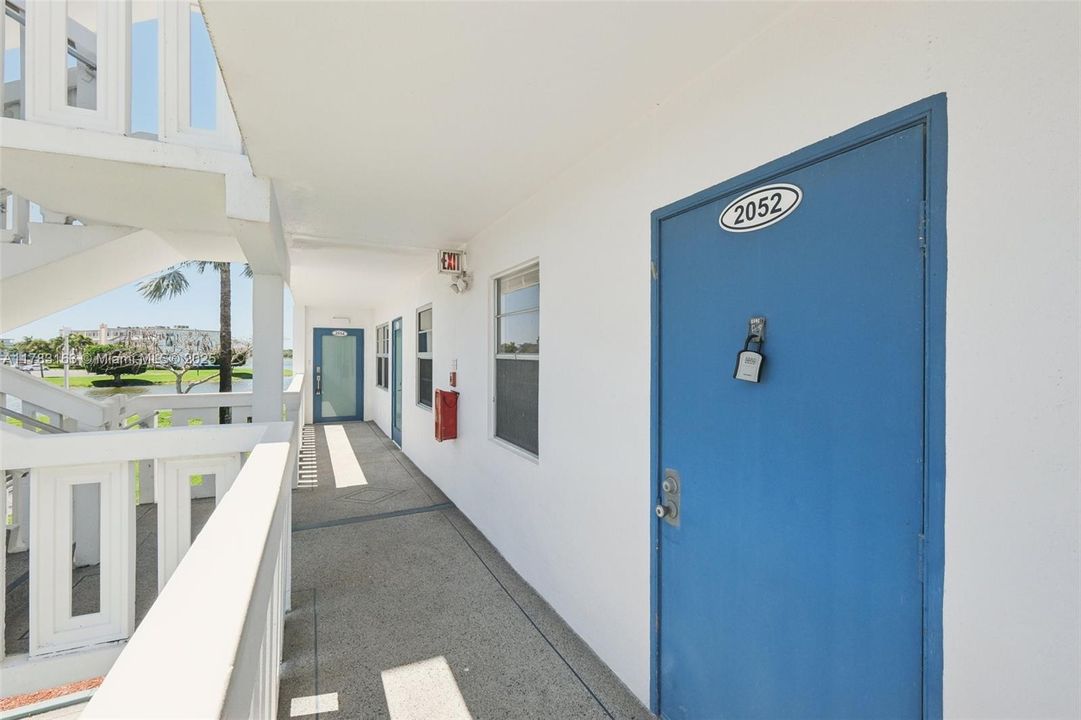 Recently Sold: $99,000 (2 beds, 1 baths, 861 Square Feet)