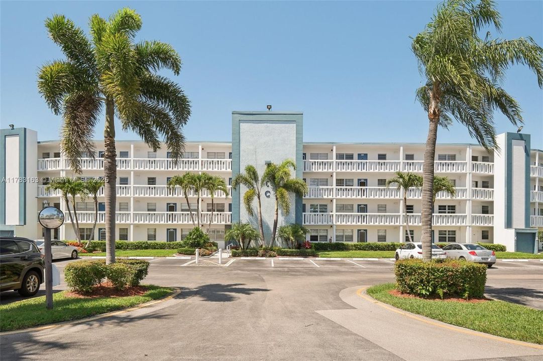 Recently Sold: $99,000 (2 beds, 1 baths, 861 Square Feet)