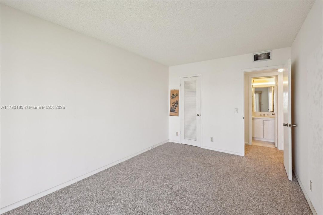 Recently Sold: $99,000 (2 beds, 1 baths, 861 Square Feet)