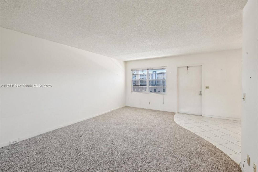 Recently Sold: $99,000 (2 beds, 1 baths, 861 Square Feet)