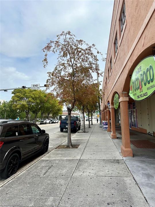 Vendido Recientemente: $230,000 (2 camas, 2 baños, 760 Pies cuadrados)