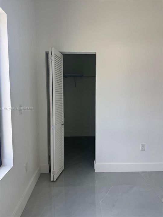 Под контрактом: $525,000 (4 спален, 2 ванн, 0 Квадратных фут)