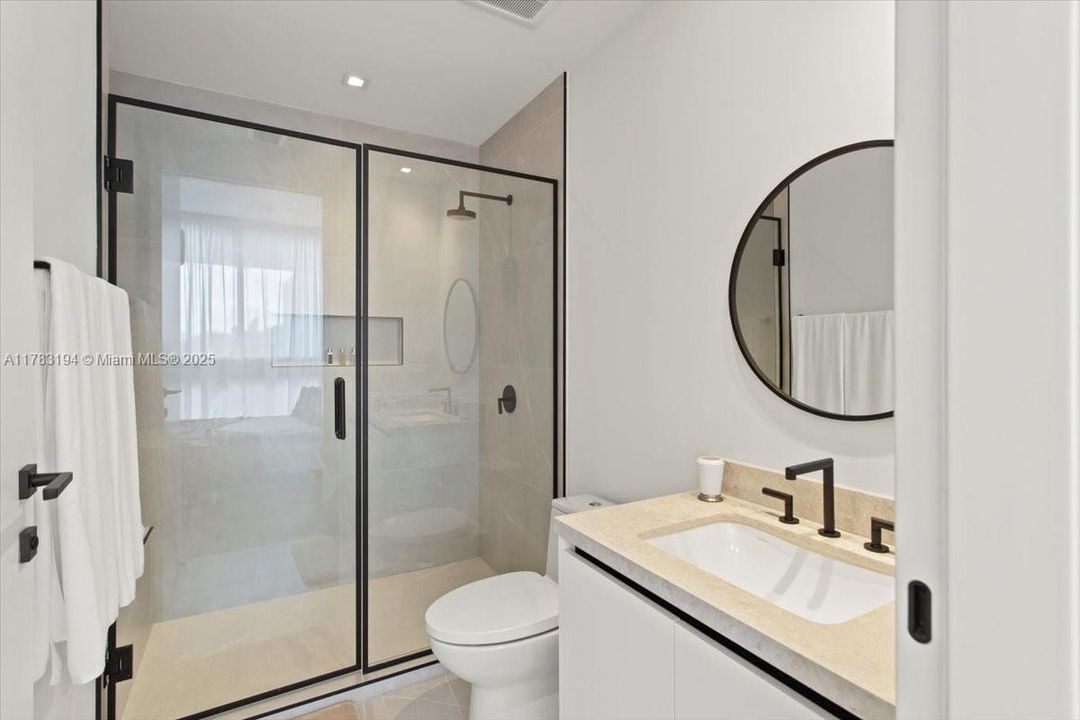 На продажу: $2,999,900 (3 спален, 3 ванн, 2918 Квадратных фут)