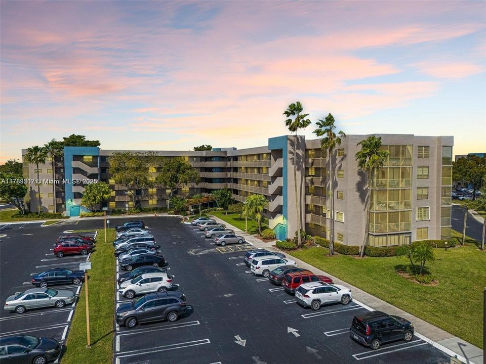 最近售出: $187,999 (2 贝兹, 2 浴室, 1021 平方英尺)