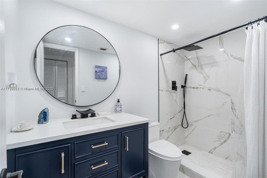 最近售出: $187,999 (2 贝兹, 2 浴室, 1021 平方英尺)