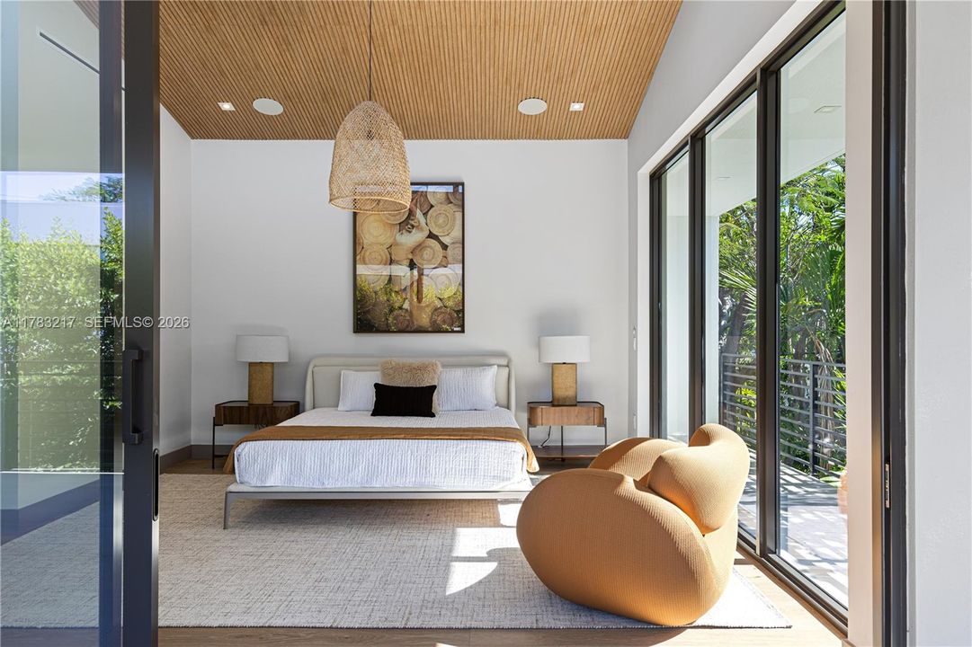 En Venta: $4,299,000 (4 camas, 4 baños, 3500 Pies cuadrados)