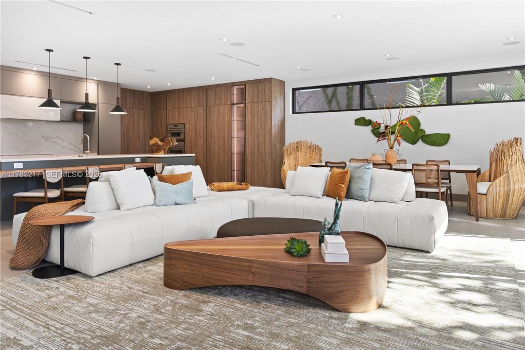 En Venta: $4,299,000 (4 camas, 4 baños, 3500 Pies cuadrados)