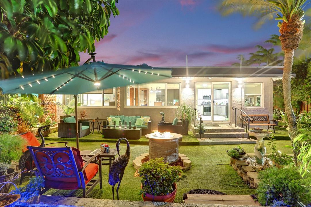 Recently Sold: $800,000 (3 beds, 1 baths, 1860 Square Feet)