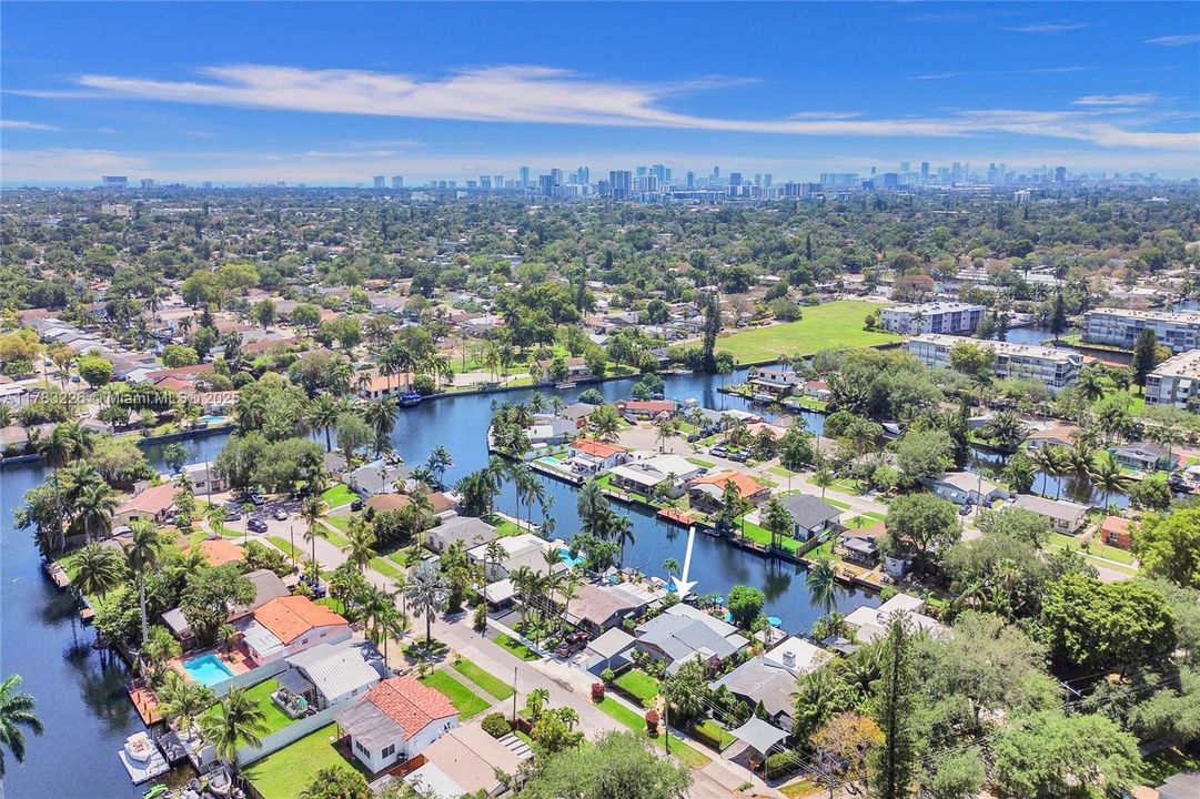 Recently Sold: $800,000 (3 beds, 1 baths, 1860 Square Feet)