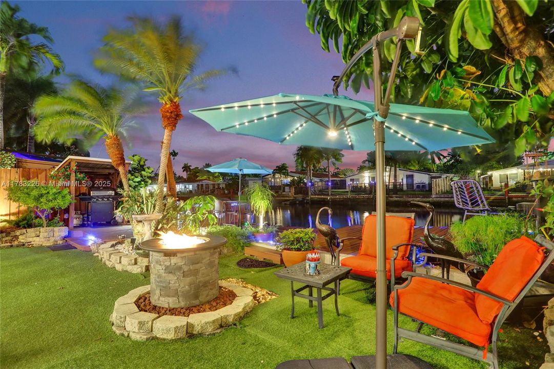 Recently Sold: $800,000 (3 beds, 1 baths, 1860 Square Feet)