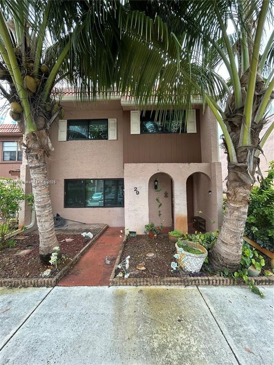 Недавно арендовано: $2,800 (3 спален, 2 ванн, 1800 Квадратных фут)