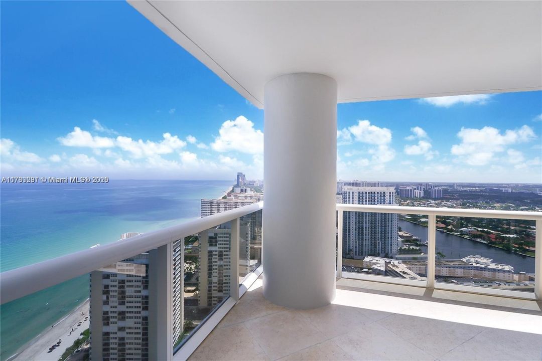 最近售出: $1,525,000 (2 贝兹, 2 浴室, 1782 平方英尺)