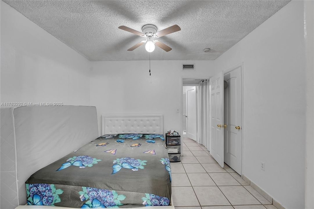 Recently Sold: $679,000 (6 beds, 3 baths, 2399 Square Feet)