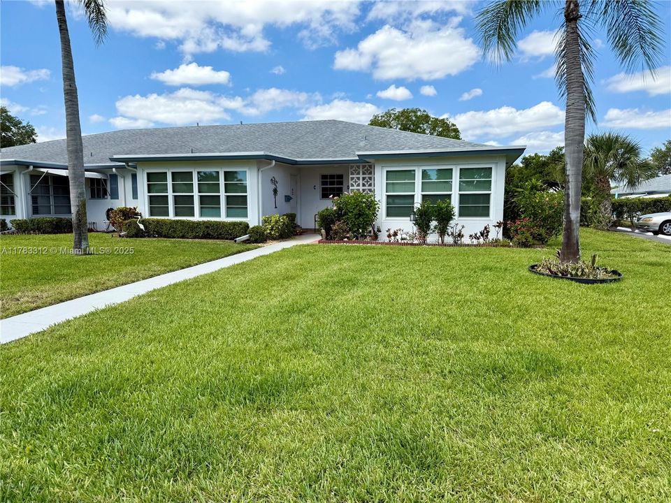 最近售出: $175,000 (2 贝兹, 2 浴室, 1080 平方英尺)