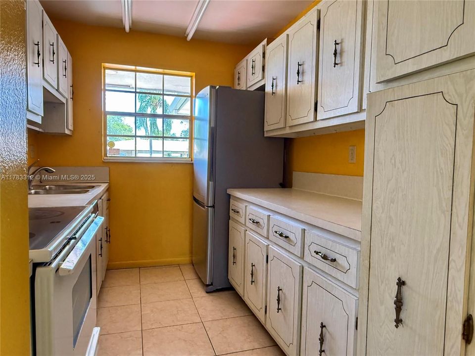 最近售出: $175,000 (2 贝兹, 2 浴室, 1080 平方英尺)