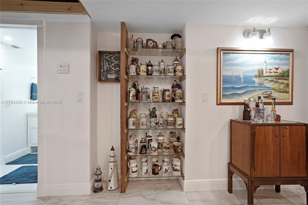 Recently Sold: $495,000 (2 beds, 2 baths, 1196 Square Feet)