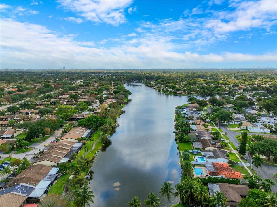 Recently Sold: $495,000 (2 beds, 2 baths, 1196 Square Feet)