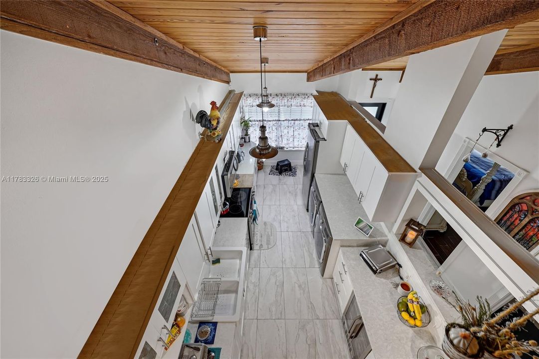 Recently Sold: $495,000 (2 beds, 2 baths, 1196 Square Feet)