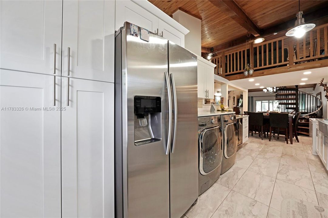 Recently Sold: $495,000 (2 beds, 2 baths, 1196 Square Feet)