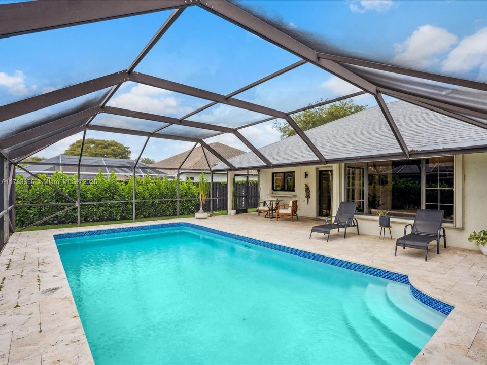 最近售出: $799,325 (3 贝兹, 2 浴室, 2059 平方英尺)