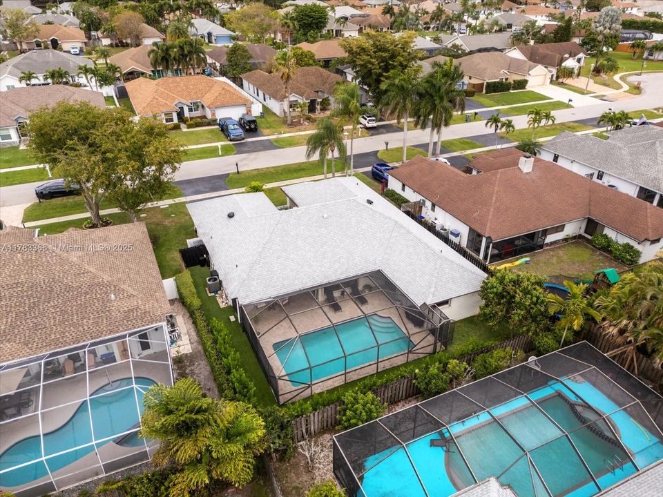 最近售出: $799,325 (3 贝兹, 2 浴室, 2059 平方英尺)