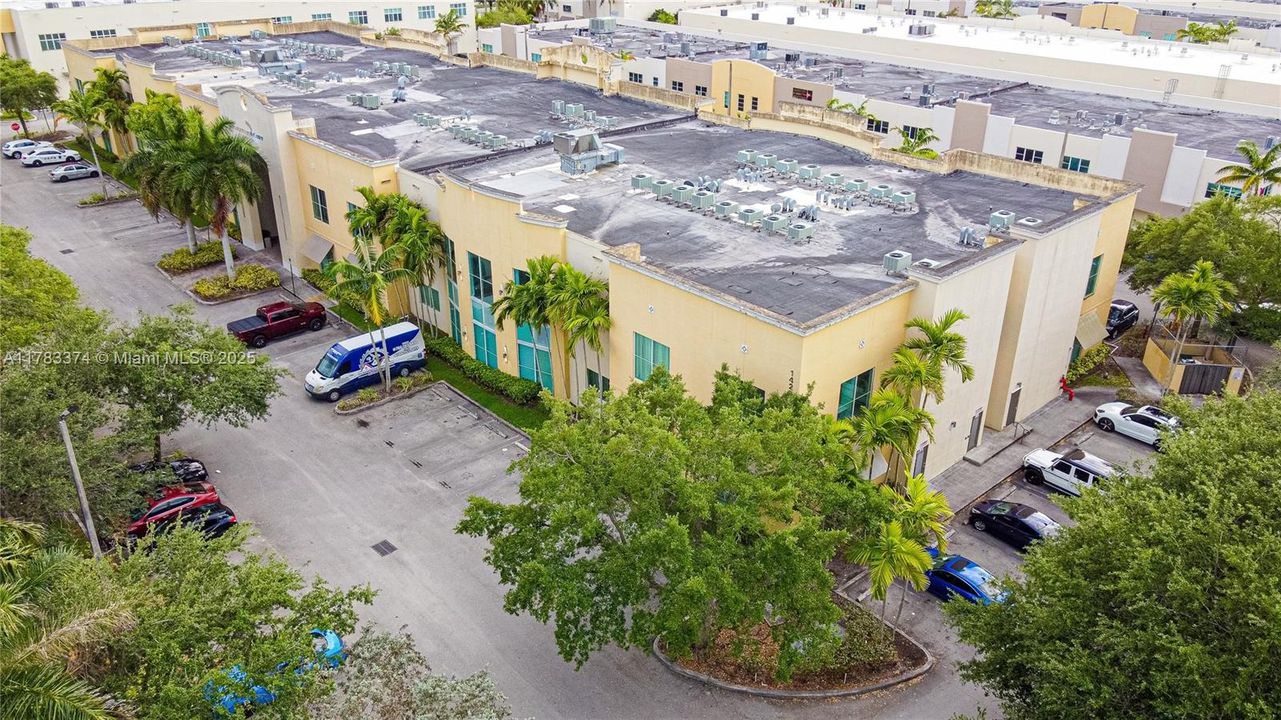 出租: $750 (0 贝兹, 0 浴室, 0 平方英尺)