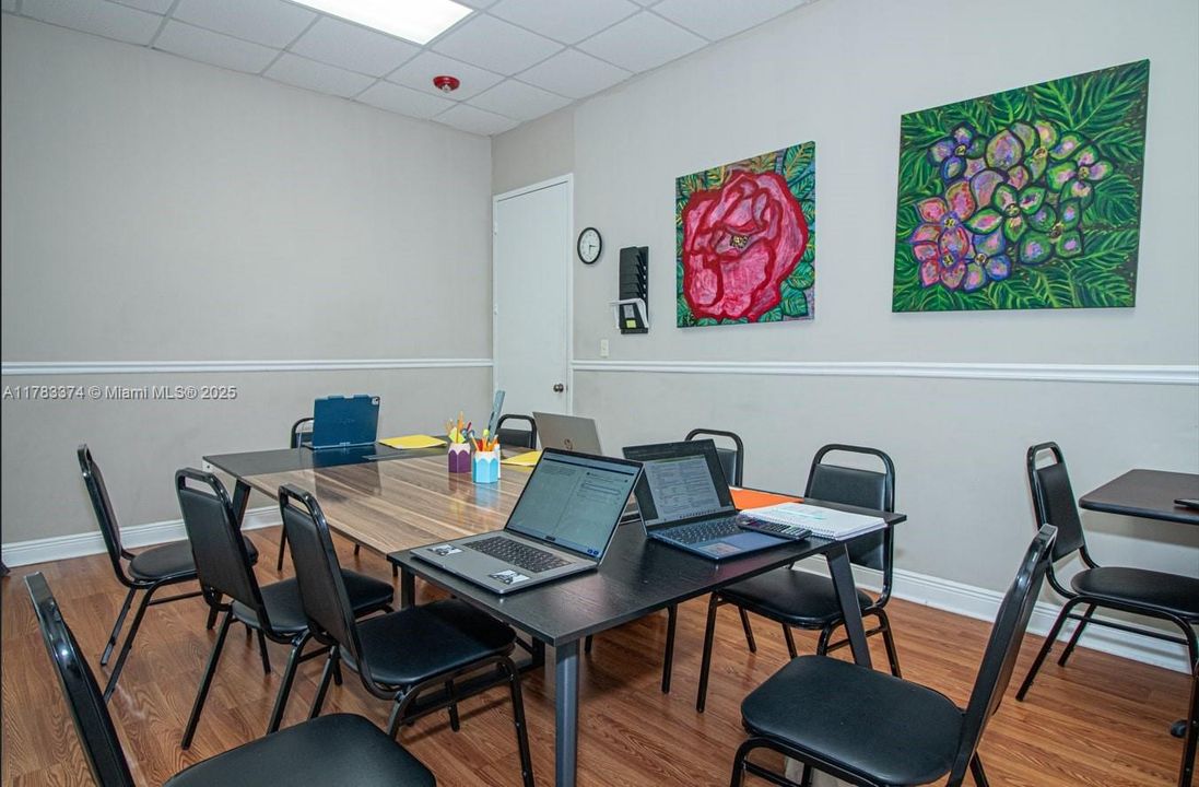 出租: $750 (0 贝兹, 0 浴室, 0 平方英尺)