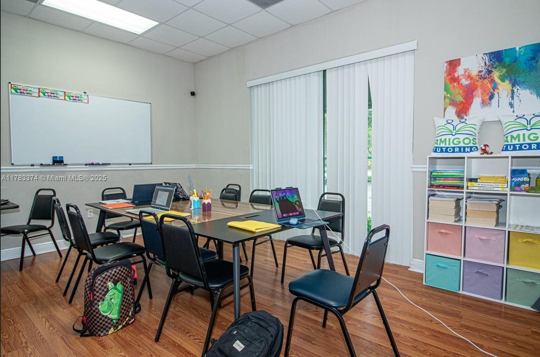 出租: $750 (0 贝兹, 0 浴室, 0 平方英尺)