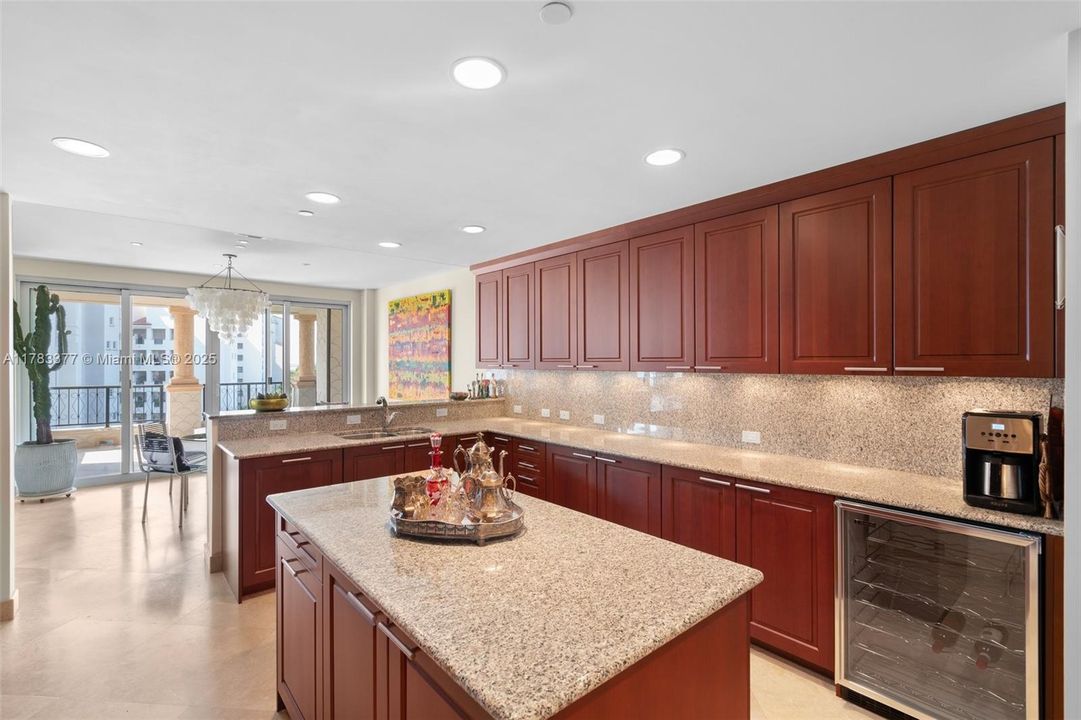 En Venta: $11,900,000 (4 camas, 4 baños, 4109 Pies cuadrados)