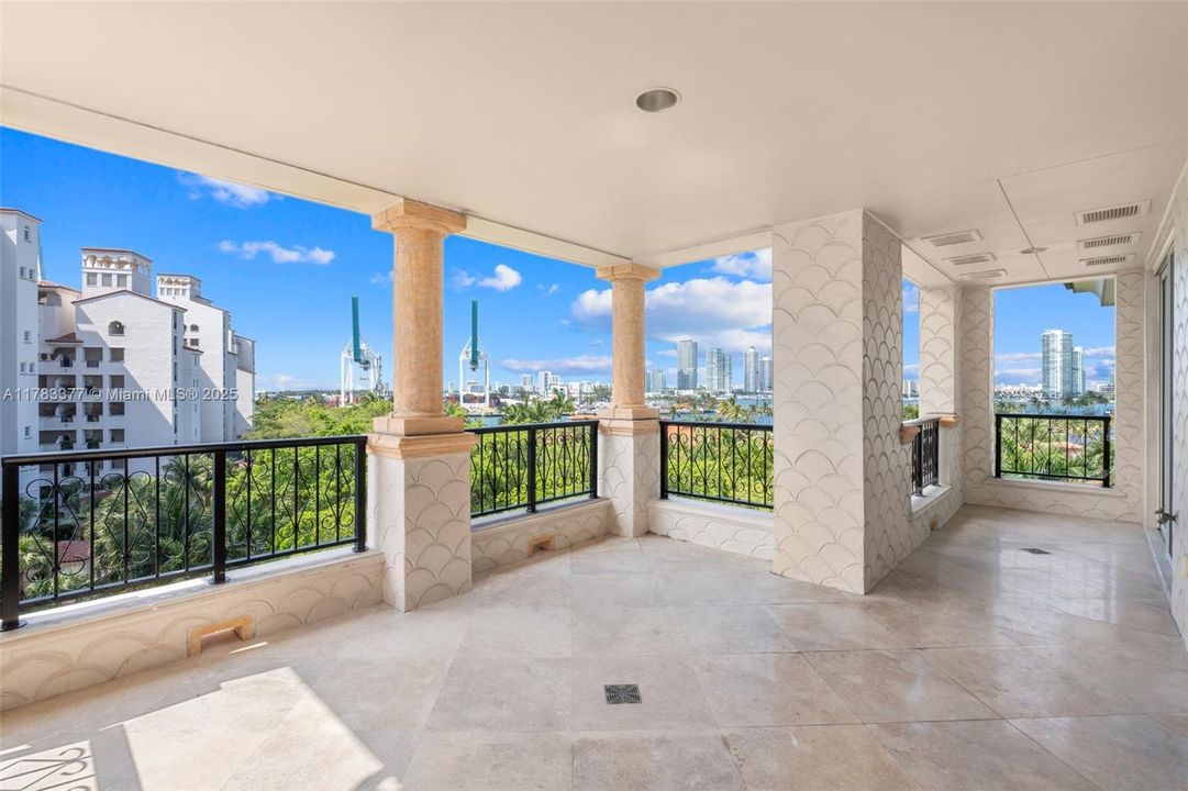 En Venta: $11,900,000 (4 camas, 4 baños, 4109 Pies cuadrados)