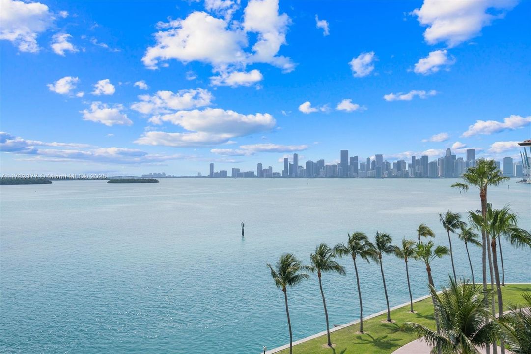 En Venta: $11,900,000 (4 camas, 4 baños, 4109 Pies cuadrados)