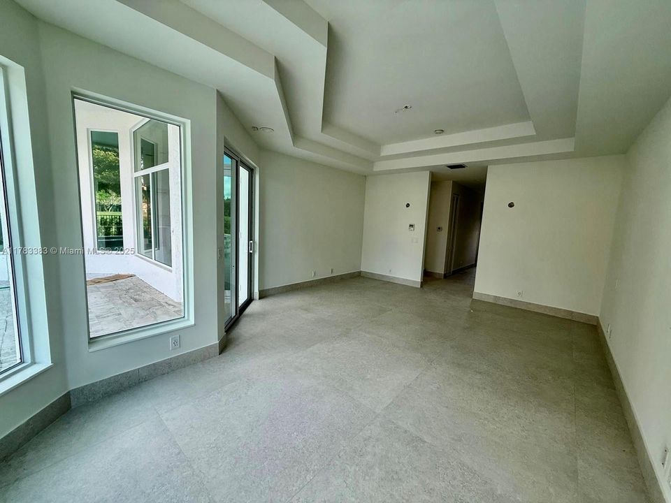 Недавно арендовано: $11,500 (5 спален, 3 ванн, 3636 Квадратных фут)