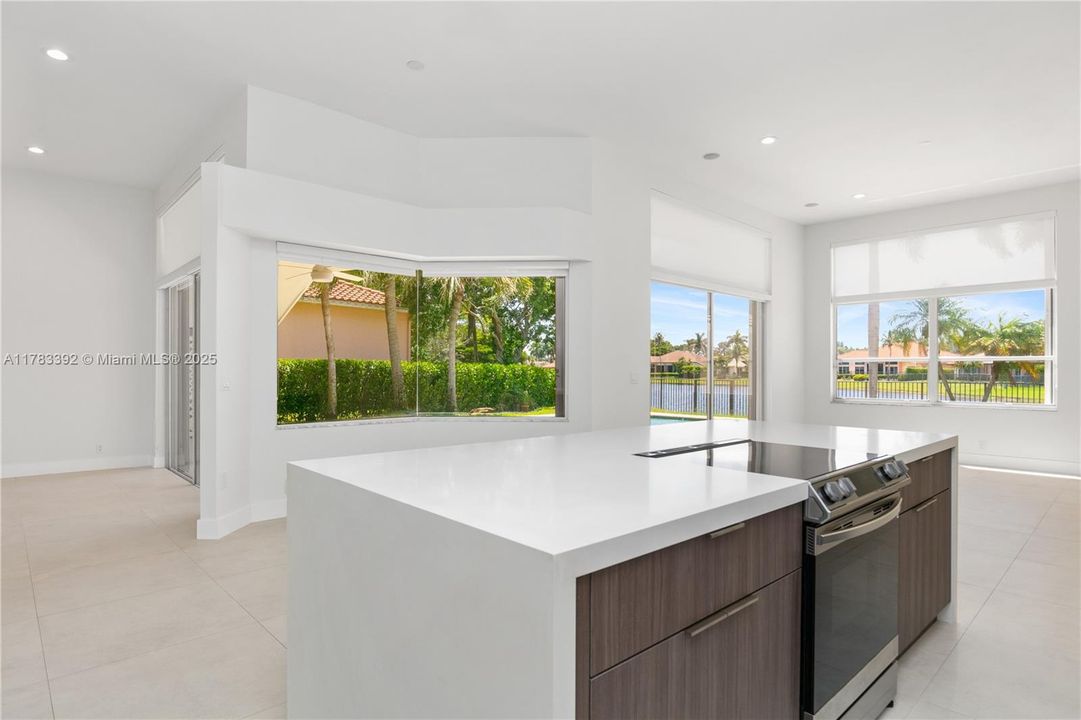 Recently Rented: $8,000 (5 beds, 3 baths, 3033 Square Feet)