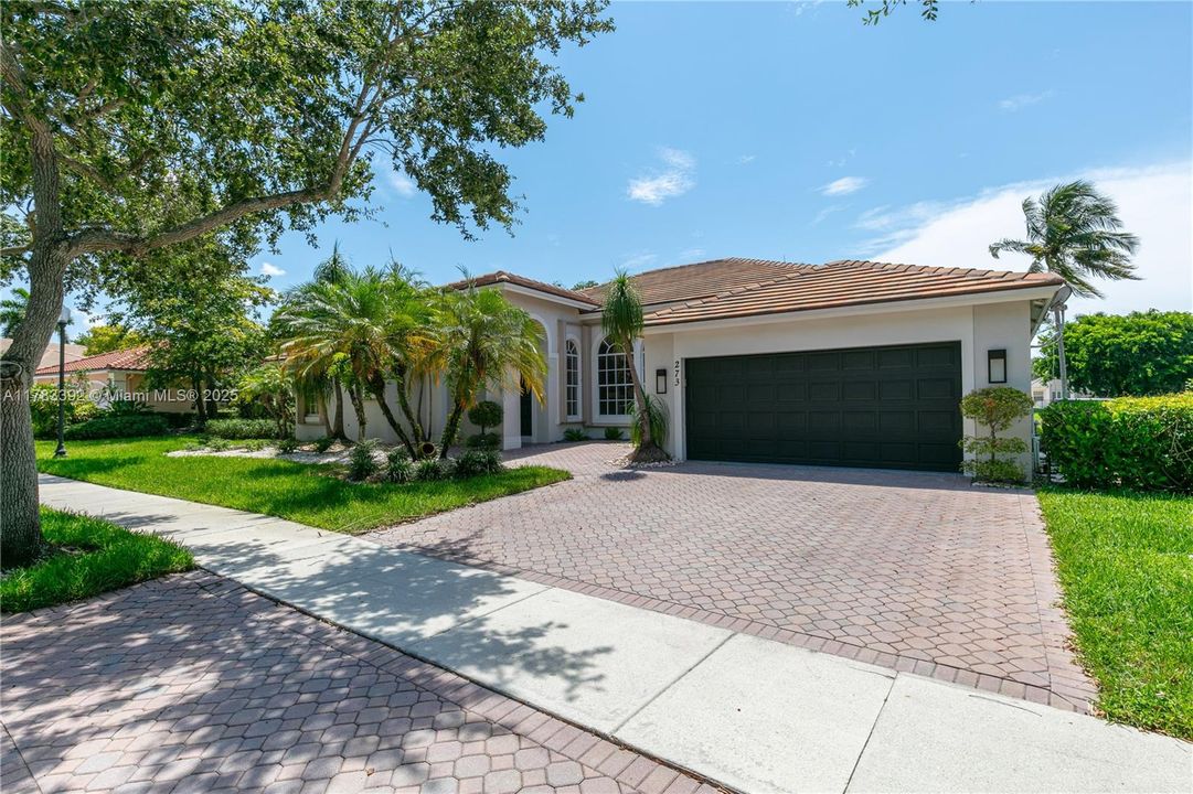 Recently Rented: $8,000 (5 beds, 3 baths, 3033 Square Feet)