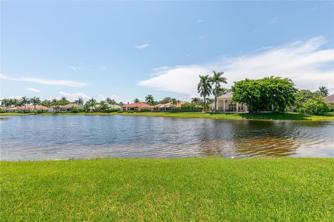 Recently Rented: $8,000 (5 beds, 3 baths, 3033 Square Feet)