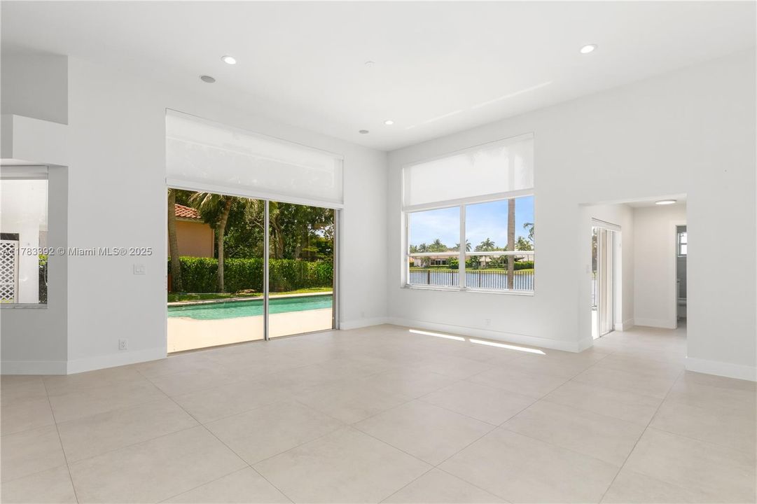 Recently Rented: $8,000 (5 beds, 3 baths, 3033 Square Feet)