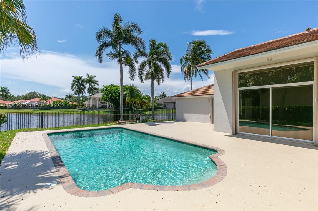 Recently Rented: $8,000 (5 beds, 3 baths, 3033 Square Feet)