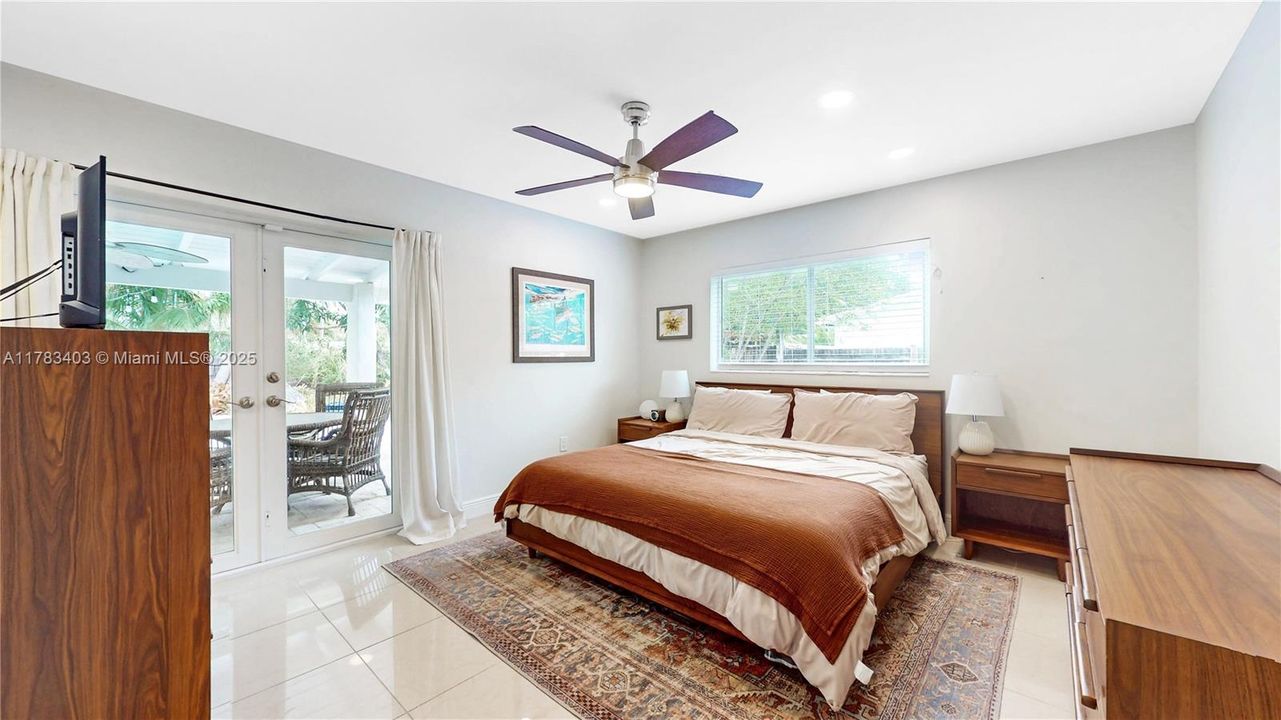 Недавно продано: $1,000,000 (3 спален, 2 ванн, 1404 Квадратных фут)