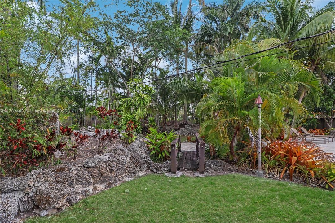 Недавно продано: $1,000,000 (3 спален, 2 ванн, 1404 Квадратных фут)