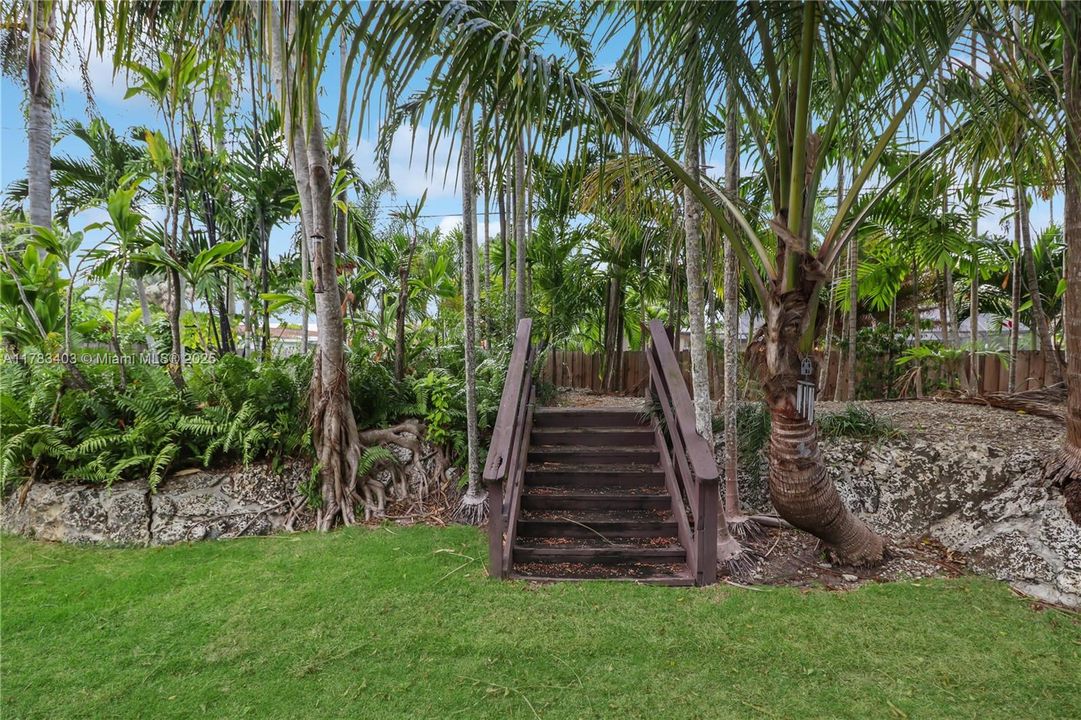 Недавно продано: $1,000,000 (3 спален, 2 ванн, 1404 Квадратных фут)