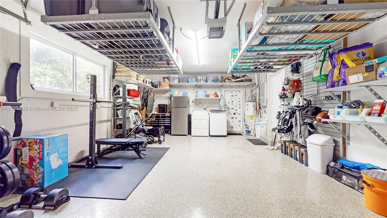 Недавно продано: $1,000,000 (3 спален, 2 ванн, 1404 Квадратных фут)