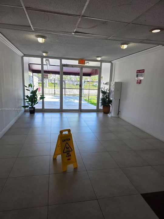 Recientemente alquilado: $1,300 (0 camas, 1 baños, 385 Pies cuadrados)