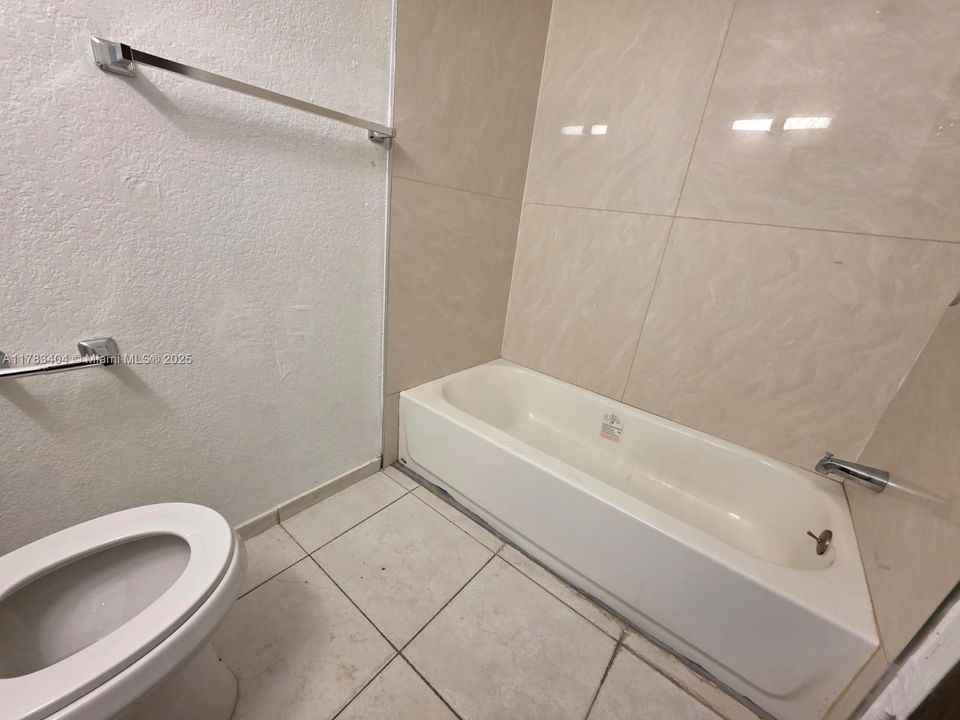 Recientemente alquilado: $1,300 (0 camas, 1 baños, 385 Pies cuadrados)