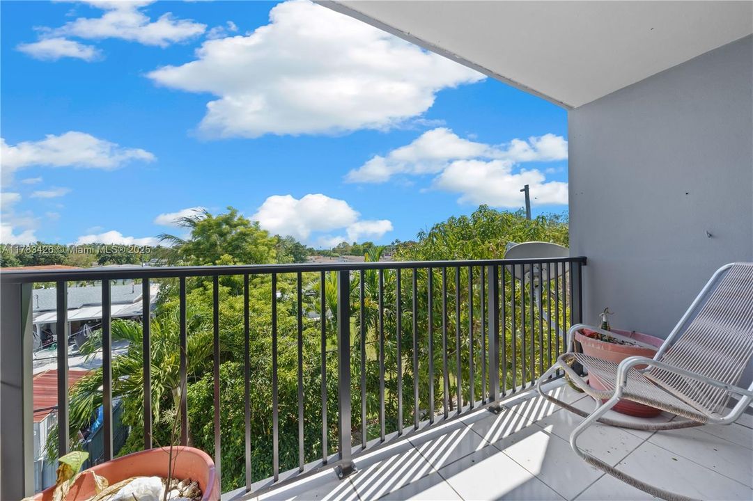 Vendido Recientemente: $215,000 (1 camas, 1 baños, 762 Pies cuadrados)