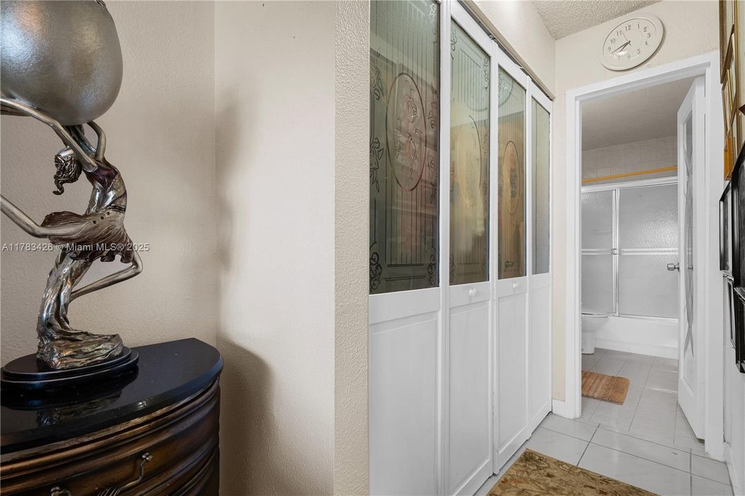 Vendido Recientemente: $215,000 (1 camas, 1 baños, 762 Pies cuadrados)