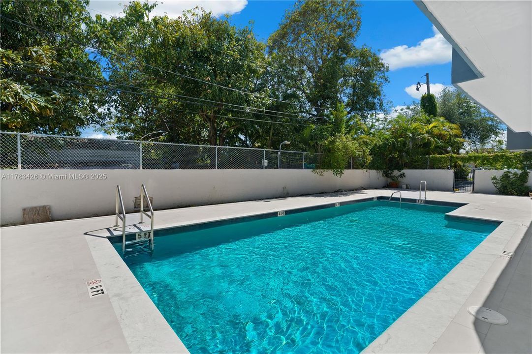 Vendido Recientemente: $215,000 (1 camas, 1 baños, 762 Pies cuadrados)