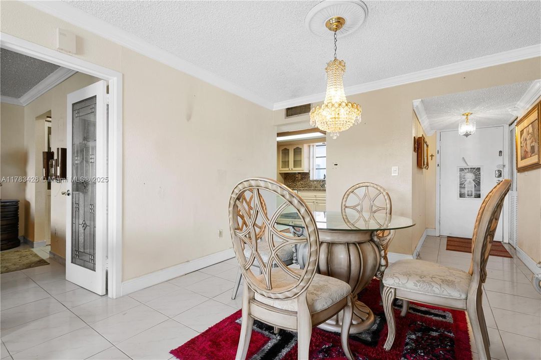 Vendido Recientemente: $215,000 (1 camas, 1 baños, 762 Pies cuadrados)