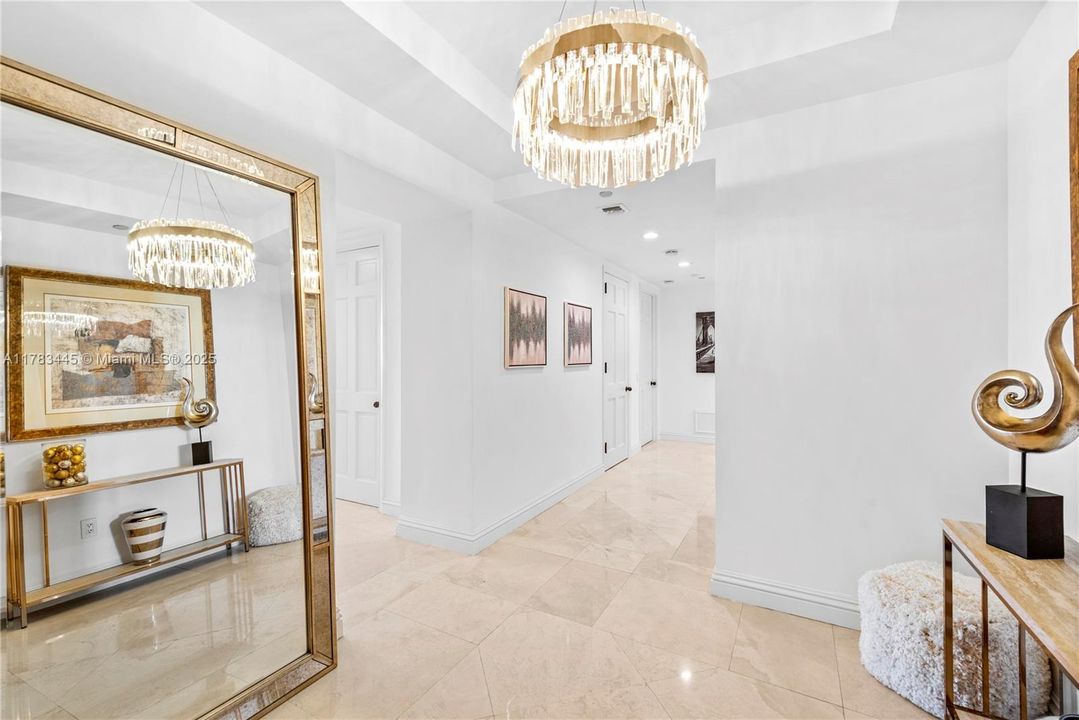 En Venta: $9,985,000 (3 camas, 3 baños, 2861 Pies cuadrados)