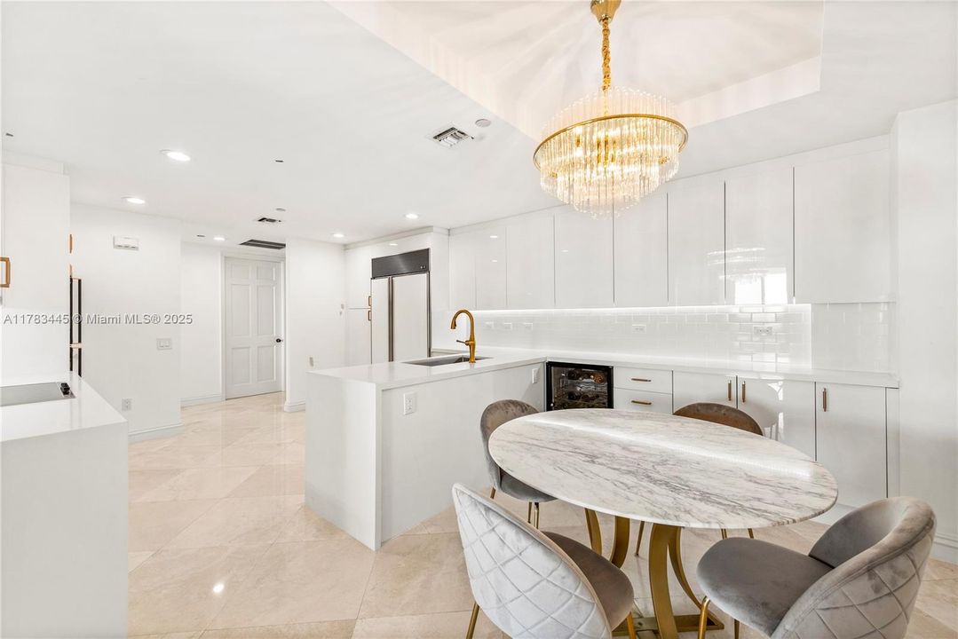 En Venta: $9,985,000 (3 camas, 3 baños, 2861 Pies cuadrados)