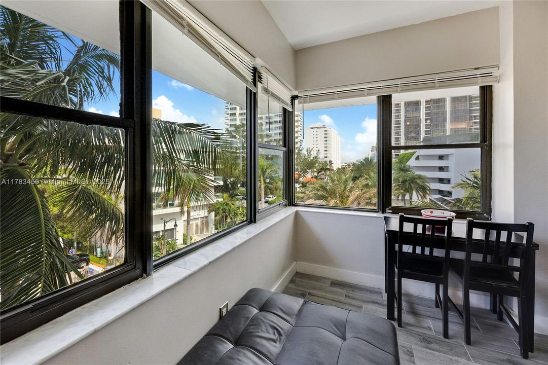 En Venta: $355,000 (0 camas, 1 baños, 400 Pies cuadrados)